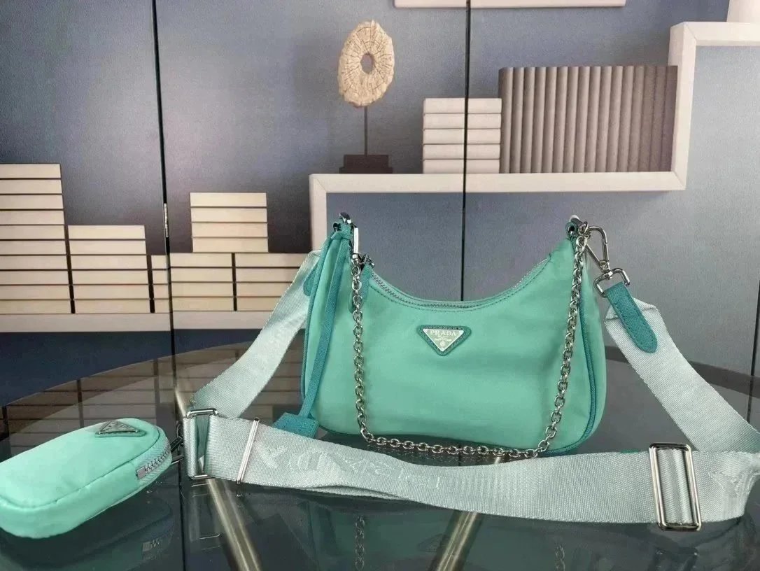 051-15 051-15