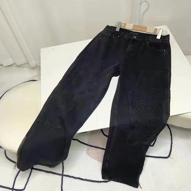 L..V 3 L..V 3