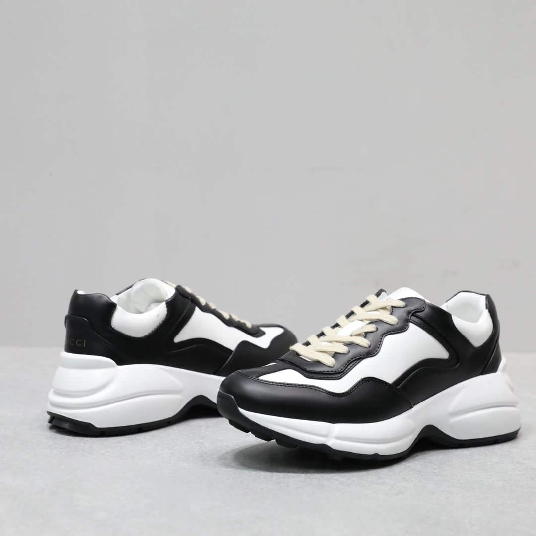 32 32