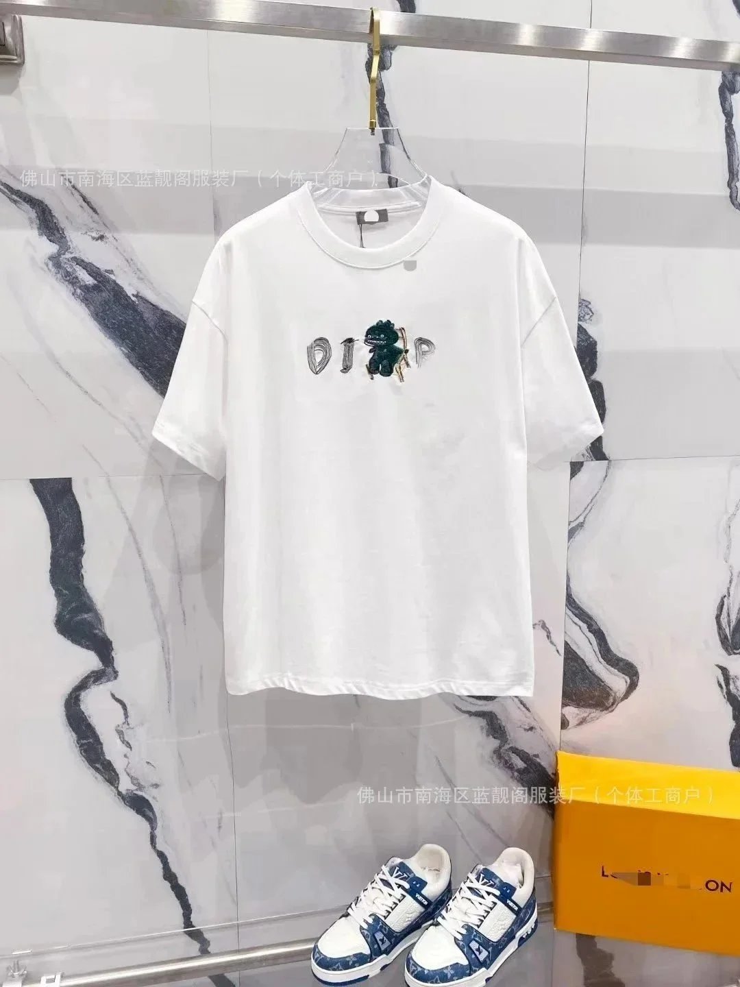 D04白色 D04白色