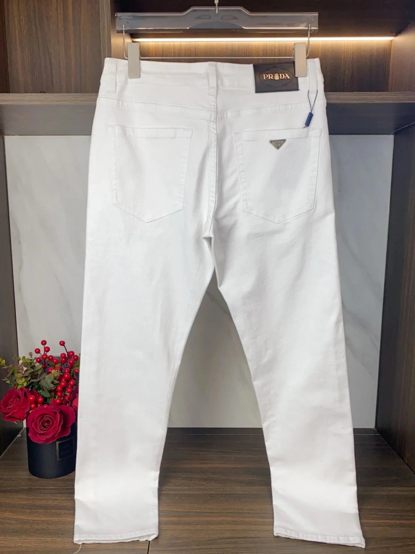 白色 白色