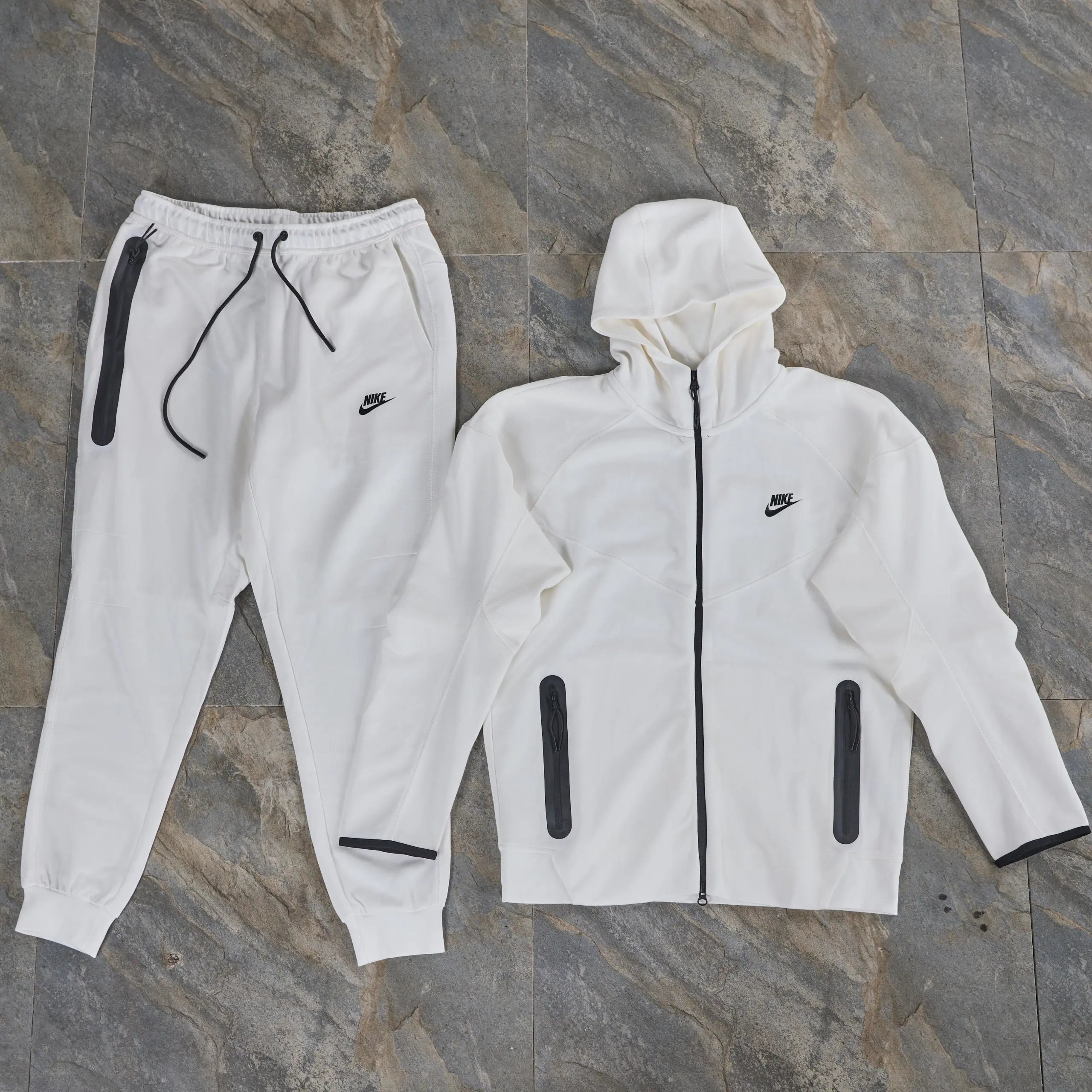 3 3