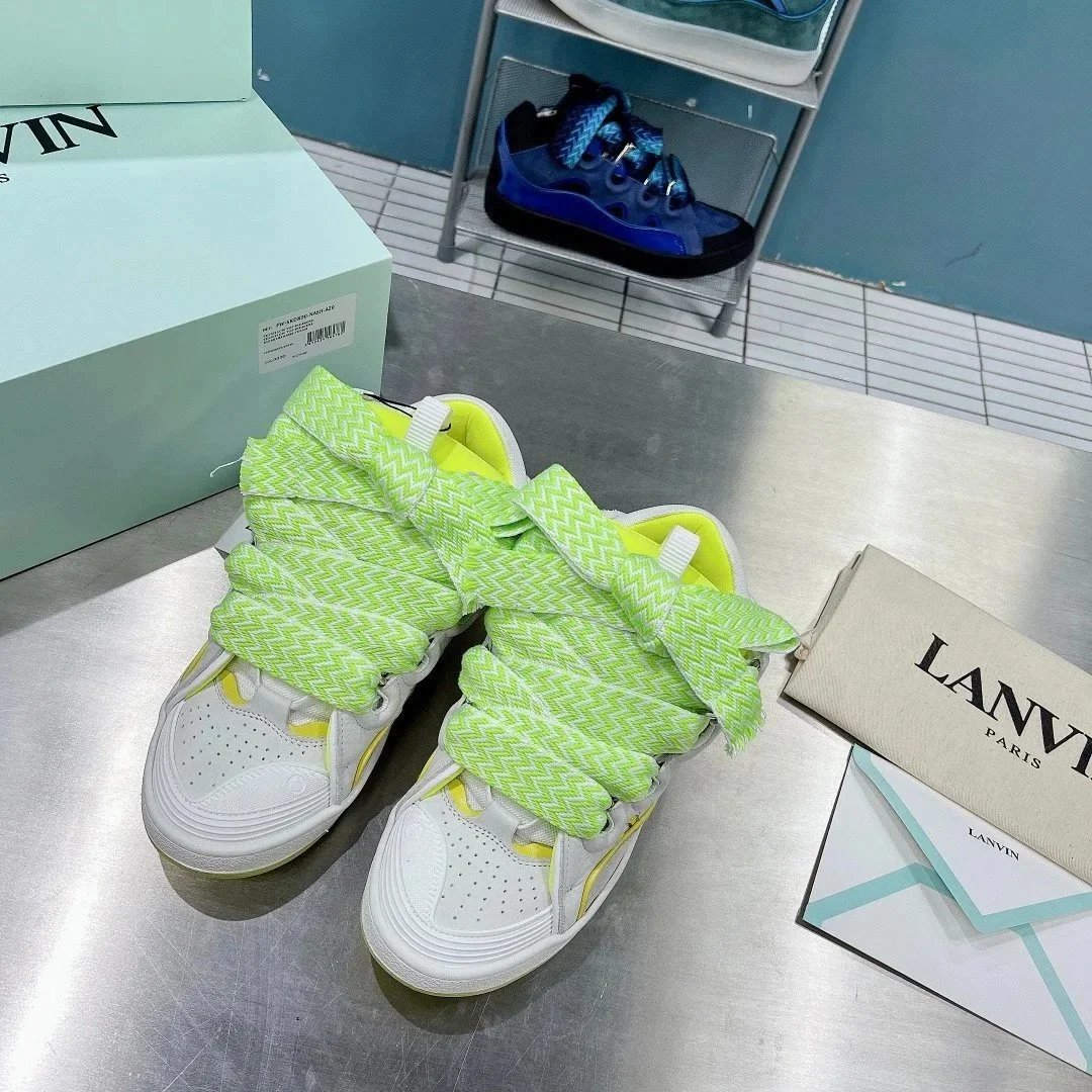 3 3