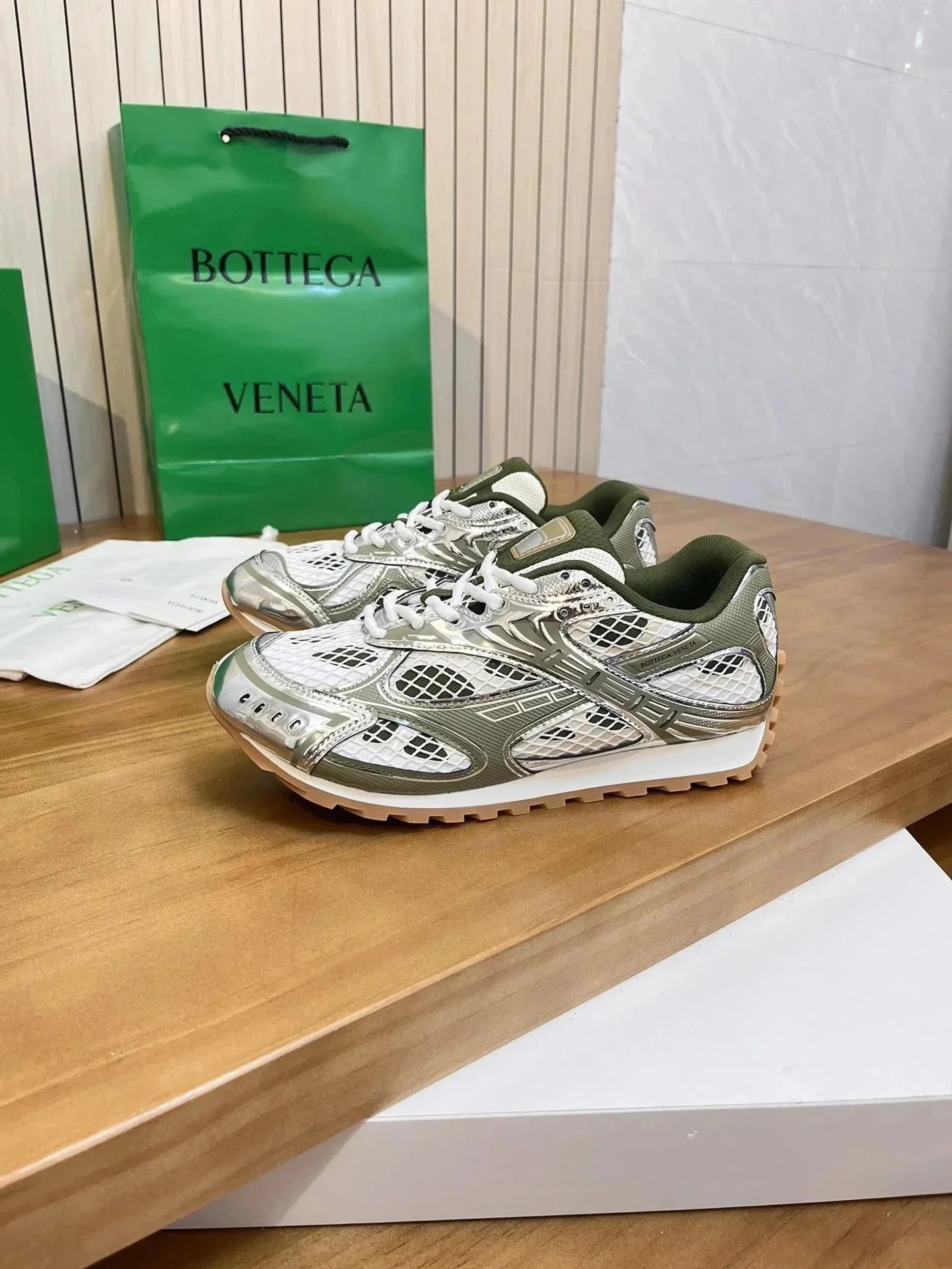 08 08