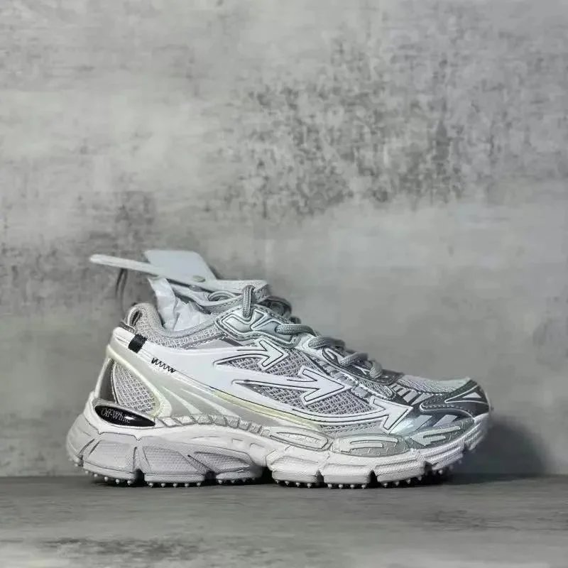 银色 银色