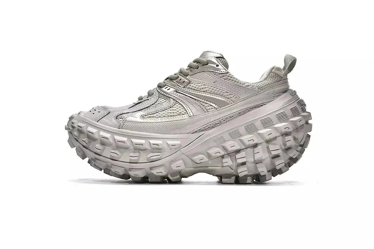 EUR 44 EUR 44