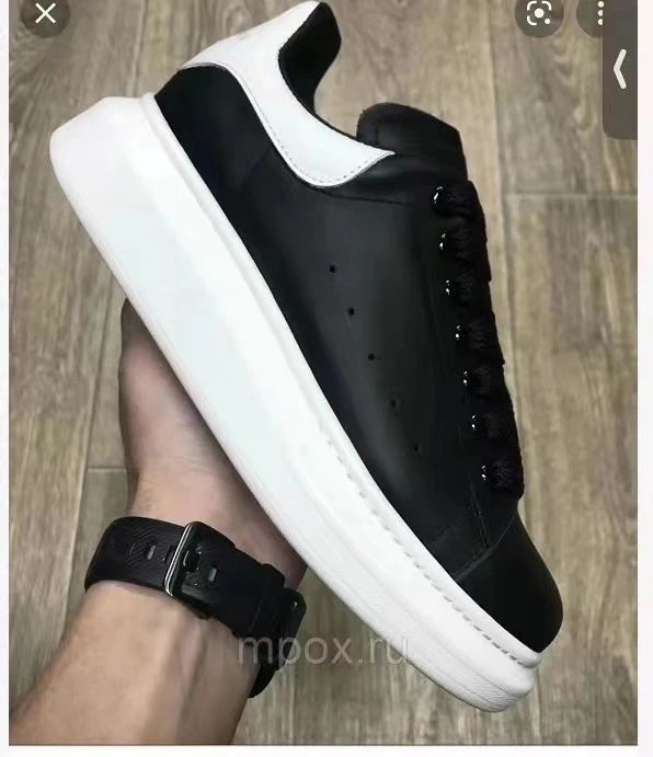 黑色白尾 黑色白尾