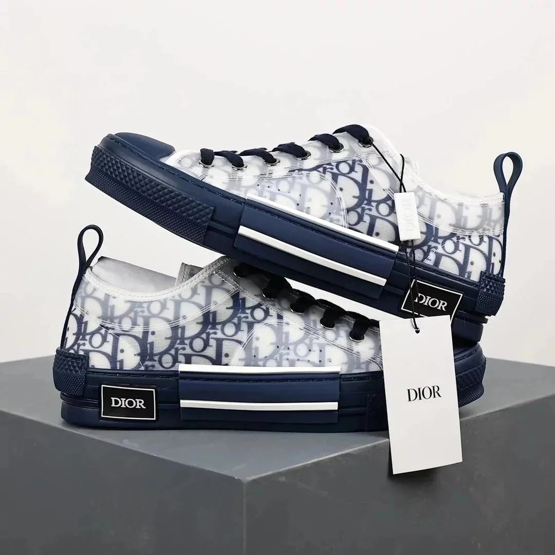 8 8