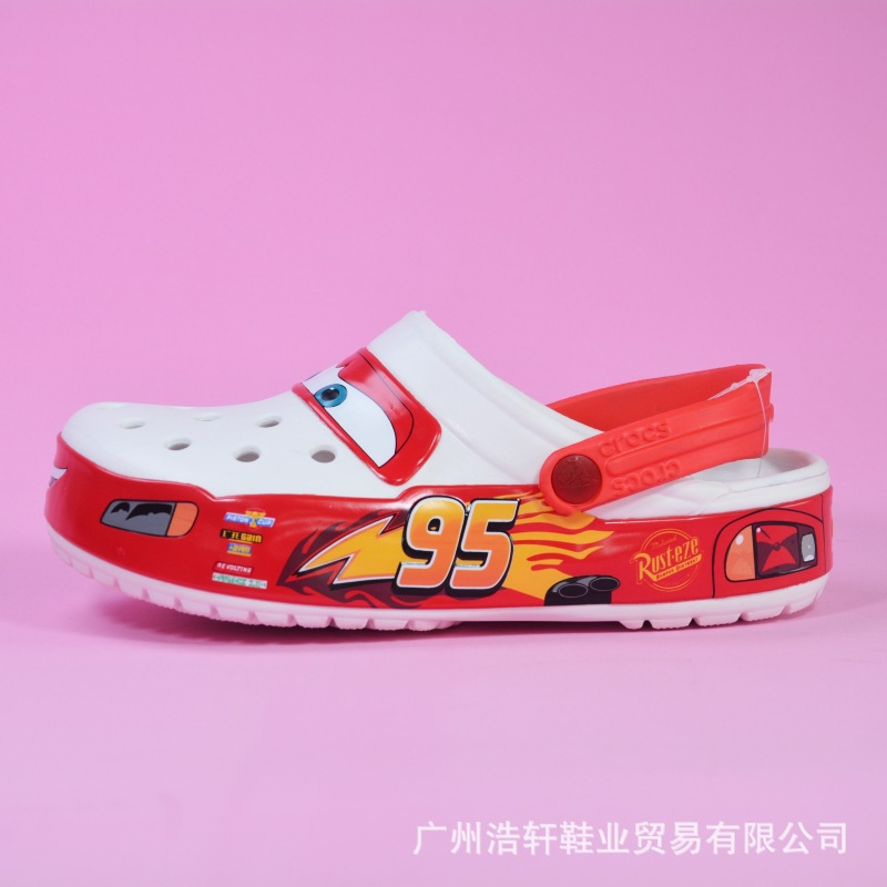 32 32