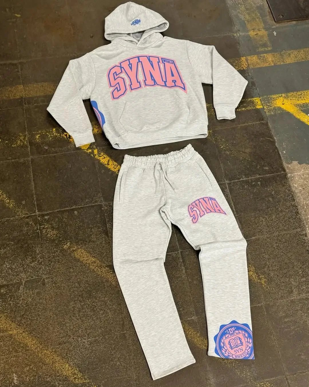 4 4