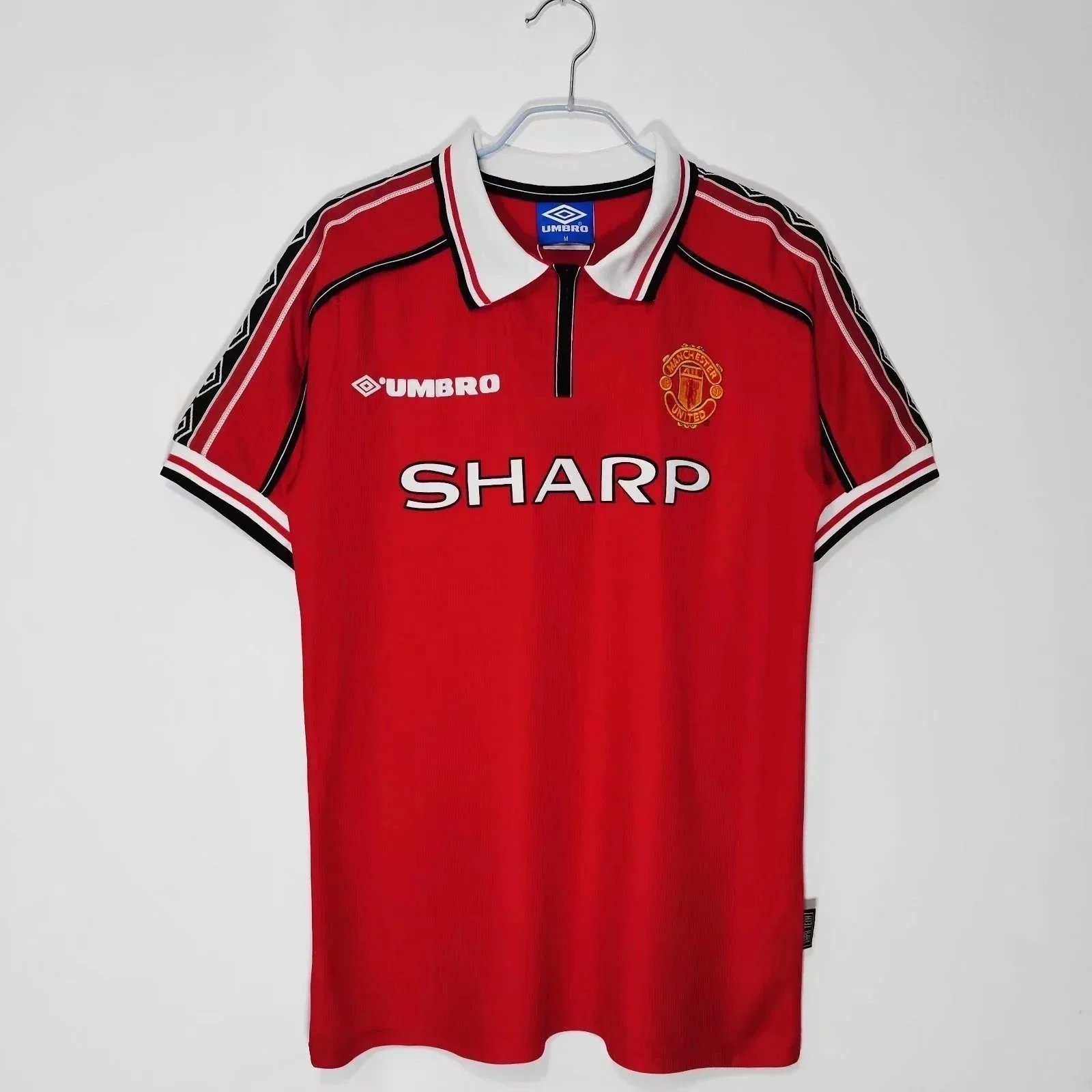 9899 Manchester United at home 9899 Manchester United at home